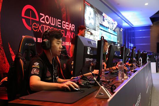 争冠集团中 争冠集团中